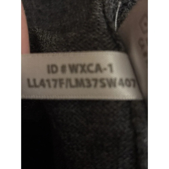 Larry Levine Women's Crew Neck Sweater Top Grey Asymmetrical Hem Size Medium - Picture 15 of 15